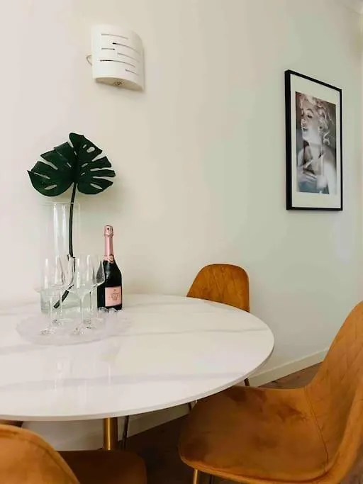 밀라노 Stylish Boutique Next To Duomo 아파트